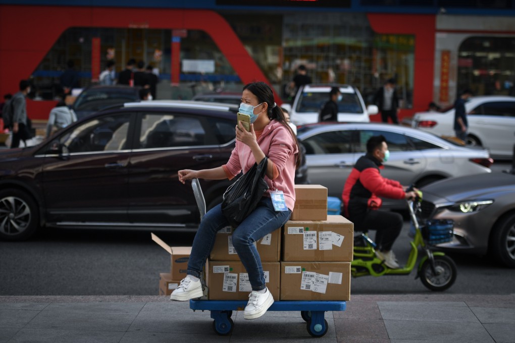 Huaqiangbei commercial area in Shenzhen on February 24. (Picture: Mao Siqian/Xinhua)