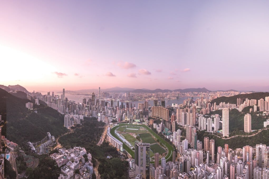 23-39 Blue Pool Road benefits from a location that is perfectly situated for a blend of sophisticated urban living with natural tranquillity. (This photo was taken on November 30, 2019 at The Summit. This photo has been processed by computerized imaging techniques and is for reference only. This photo does not reflect the view of or from the Development or any part thereof. The buildings, facilities and environment surrounding the Development may change from time to time. The vendor does not make any offer, representation, undertaking or warranty (whether express or implied) as to the surrounding environment or the view of or from the Development. The vendor advises prospective purchasers to conduct on-site visit for a better understanding of the Development, its surrounding environment and the public facilities nearby.)