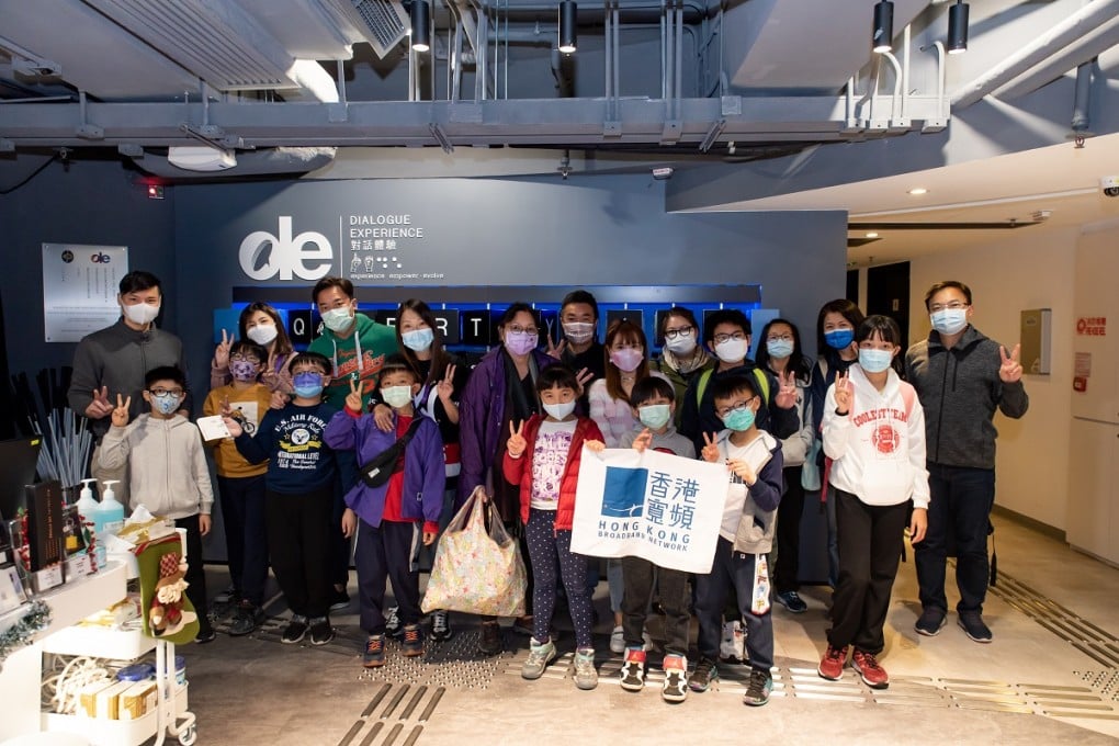 Embracing its community responsibilities, HKBN teamed up with Dialogue in the Dark Foundation and designed the Cyber Wellness in the Dark experiential tour for students.