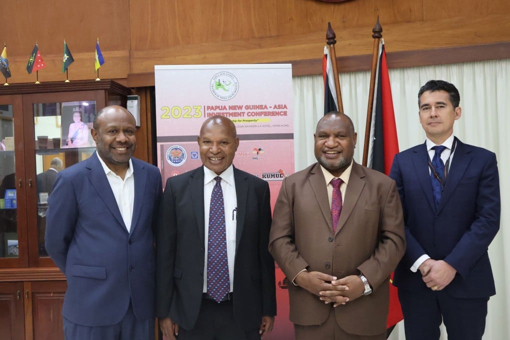 (Left to Right) PNG Chamber of Mines and Petroleum President Anthony Smaré, Minister for International Trade and Investment Hon. Richard Maru, Prime Minister Hon. James Marape, and Air Niugini Acting Chief Executive Officer Garry Seddon.