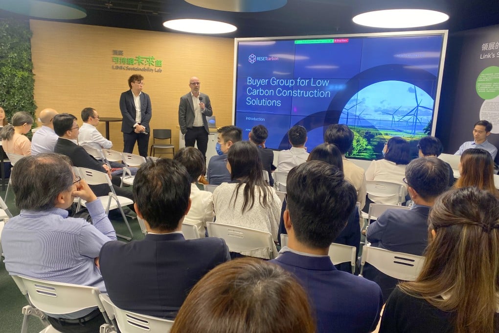 Link Sustainability Lab is positioned to be a public education space to popularise sustainability knowledge and inspire behavioural change among the community. Hong Kong PropTech Alliance hosted its 2023 Sustainability Committee meeting at the Lab in June 2023.