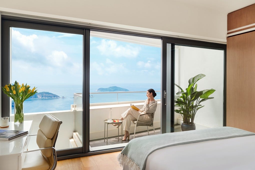 Soak in breathtaking water views and serene living at The Repulse Bay, where luxury meets tranquillity.