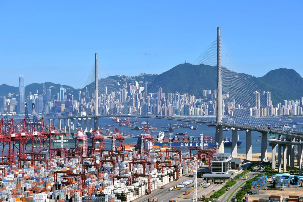 Navigating Sustainable Shipping: Hong Kong’s Best Practices