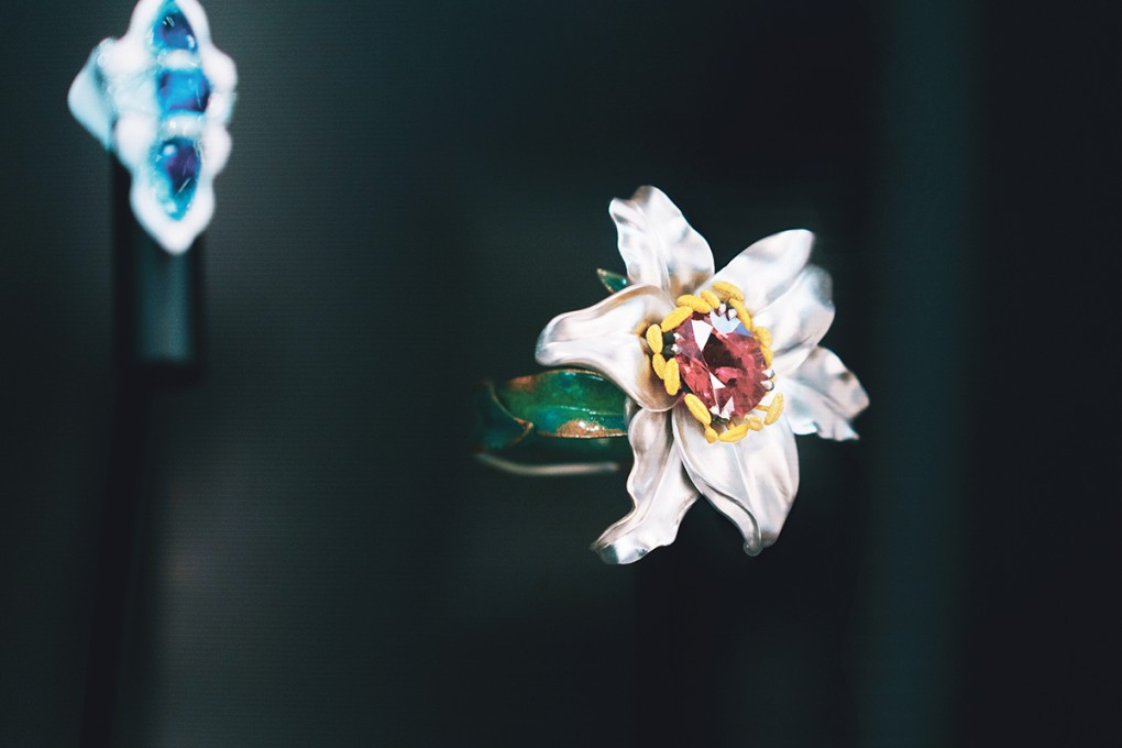 Anna Hu’s The Enchanted White Lily bangle takes pride of place at the British Museum.