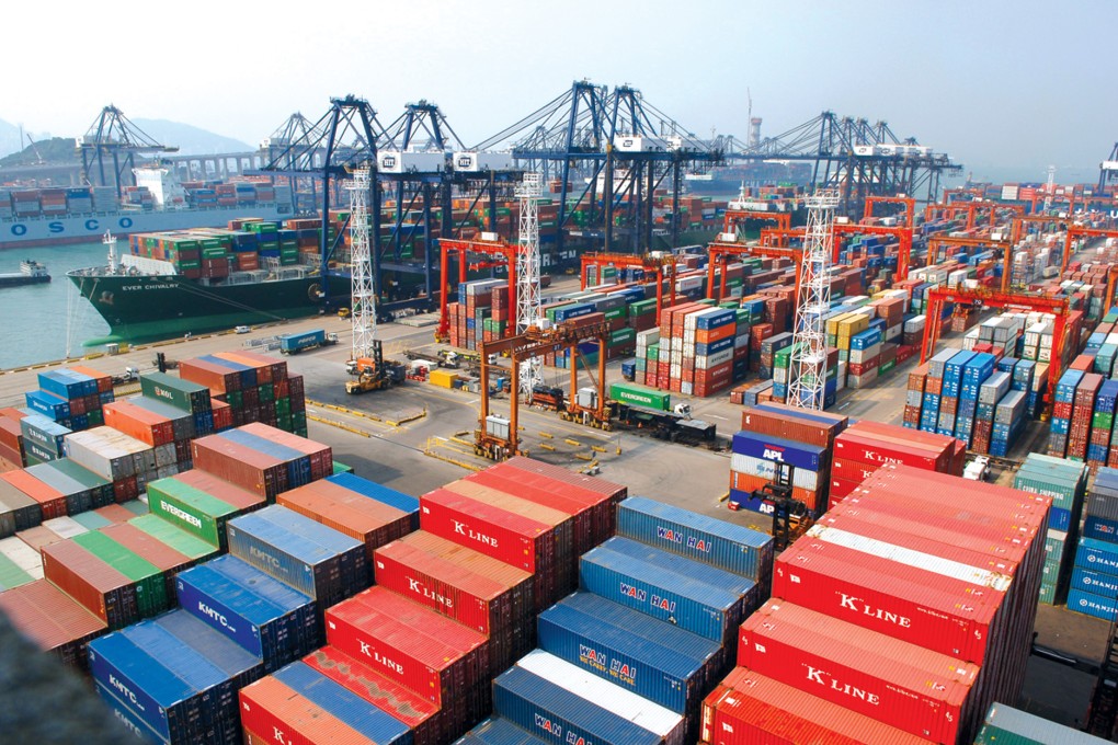 Green Port Operations in Hong Kong