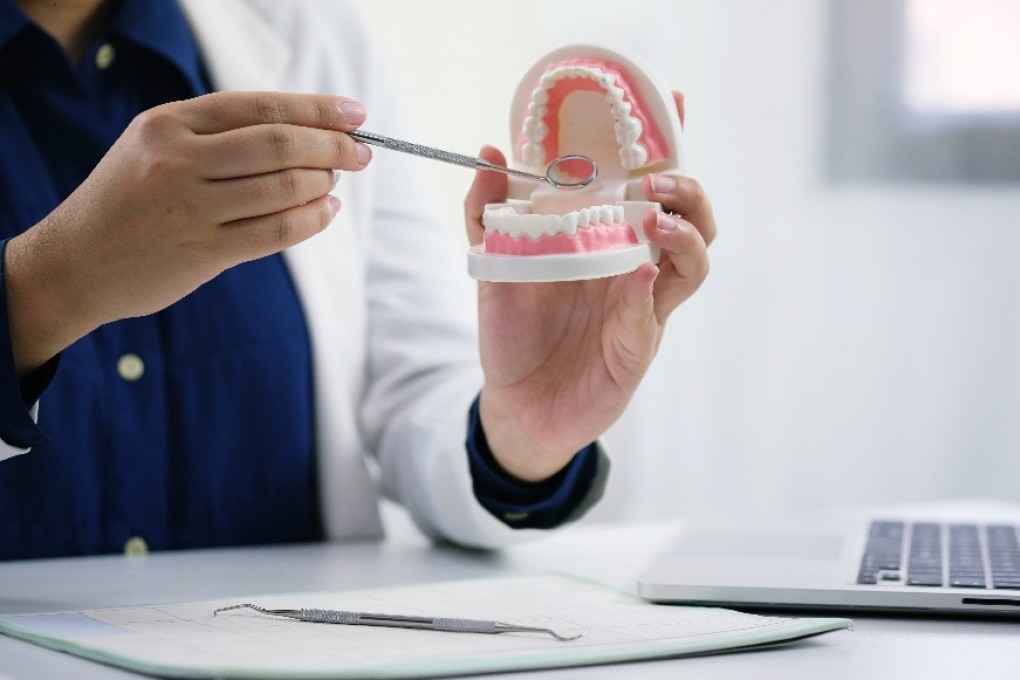 Teeth Straightening: More Than Just a Perfect Smile & Why It's Important for Your Health!