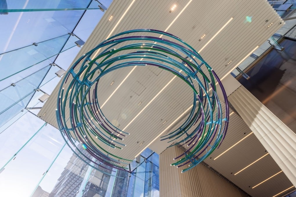 Reaching for the Stars – An Iconic Art Installation Showcased at Cheung Kong Center II