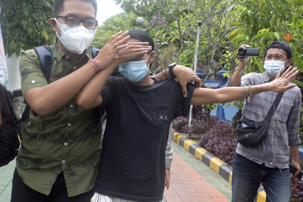 American Kristen Gray (centre), in Denpasar, Bali, on January 20. Photo: AP