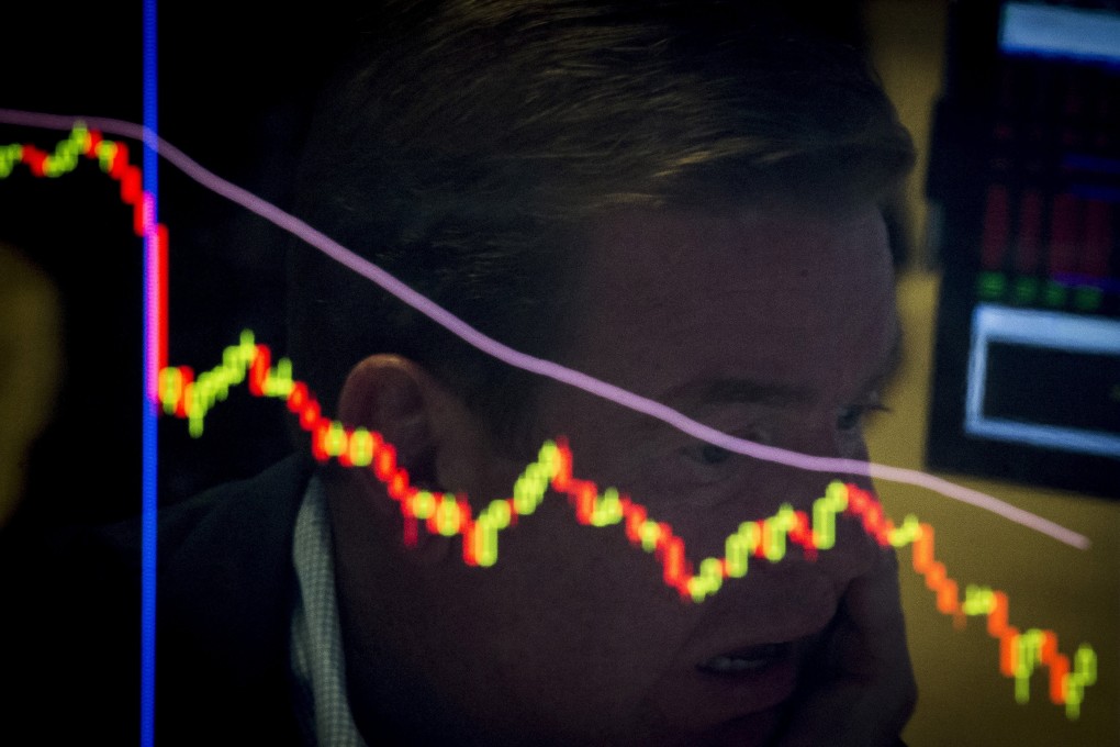 Stocks slip in Asia trading as taper risks revived and US 10-year bond yield advances to 14-month high. Photo: Reuters