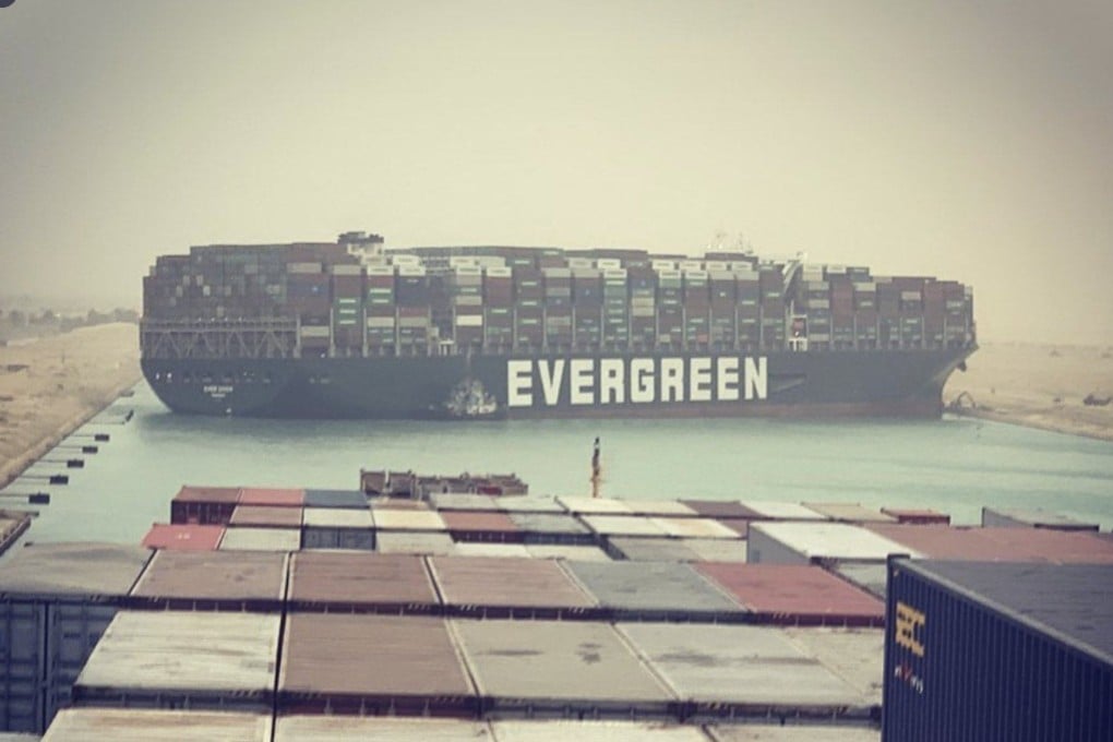 A giant container ship ran aground in the Suez Canal, blocking off one of the world’s busiest maritime trade routes. Photo: Twitter