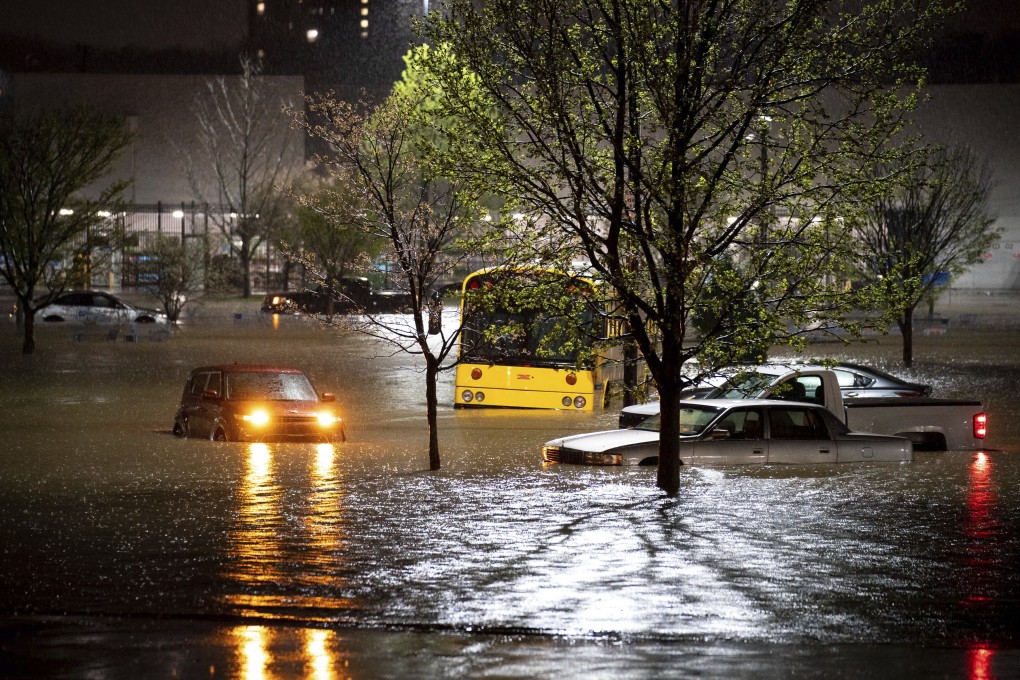 Cars stranded in a Walmart parking lot in Nashville, Tennessee on Sunday. Photo: The Tennessean via AP