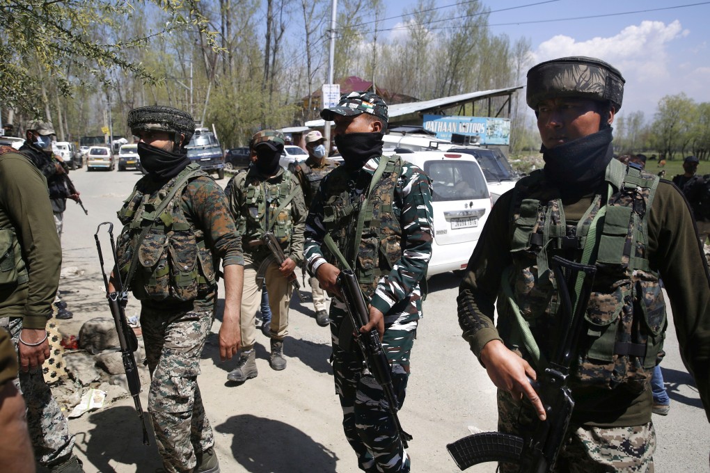 Indian paramilitary soldiers on duty in Kashmir. Photo: EPA