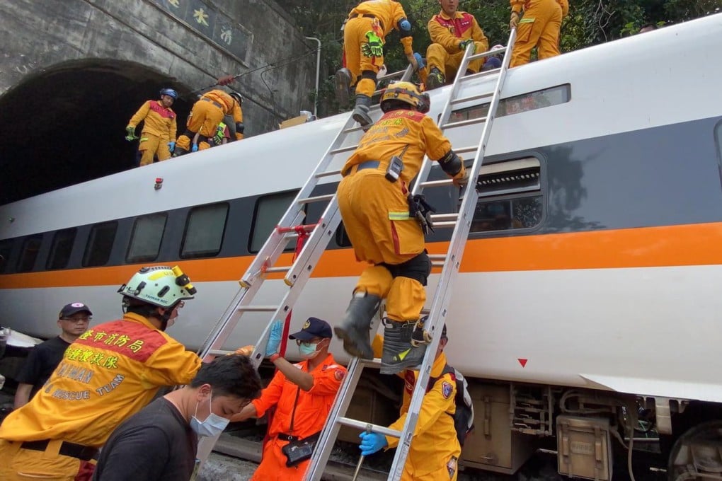 The Hualien Fire Department said that as of 6.30pm all of the passengers who had been trapped in the train carriages had been freed. Photo: EPA-EFE