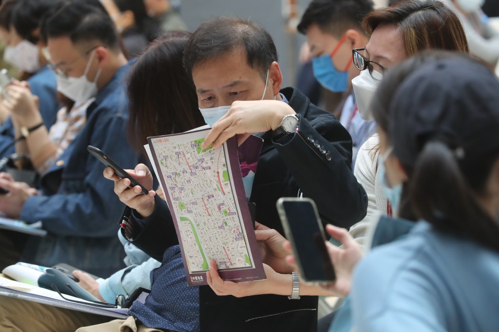 Buyers lining up at the sales office of Sino Group’s development Grand Victoria in Tai Kok Tsui on March 13. Photo: Edmond So