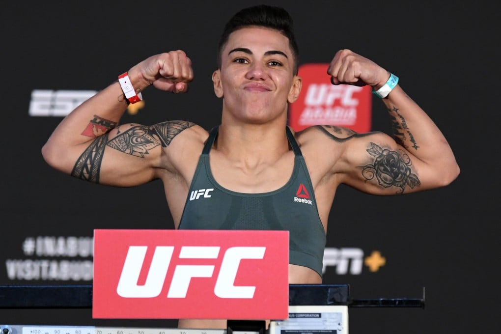 Jessica Andrade on the scale during the weigh-in on October 16, 2020, on UFC Fight Island in Abu Dhabi. Photos: Josh Hedges/Zuffa LLC