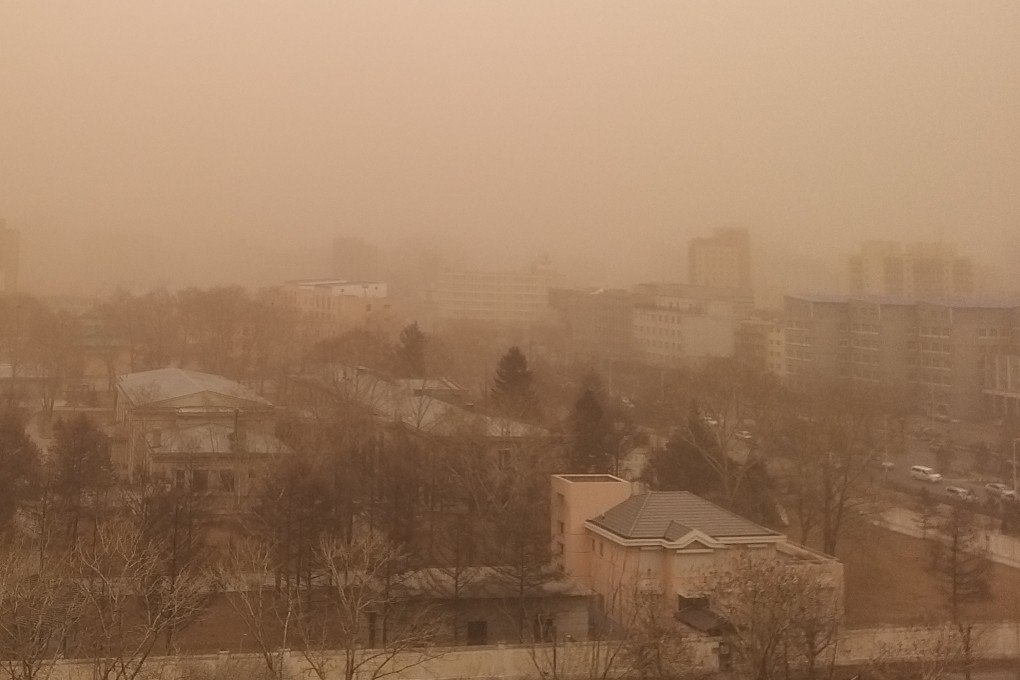 Mongolian capital Ulan Bator engulfed by the worst dust storm in a decade in March. Photo: Xinhua