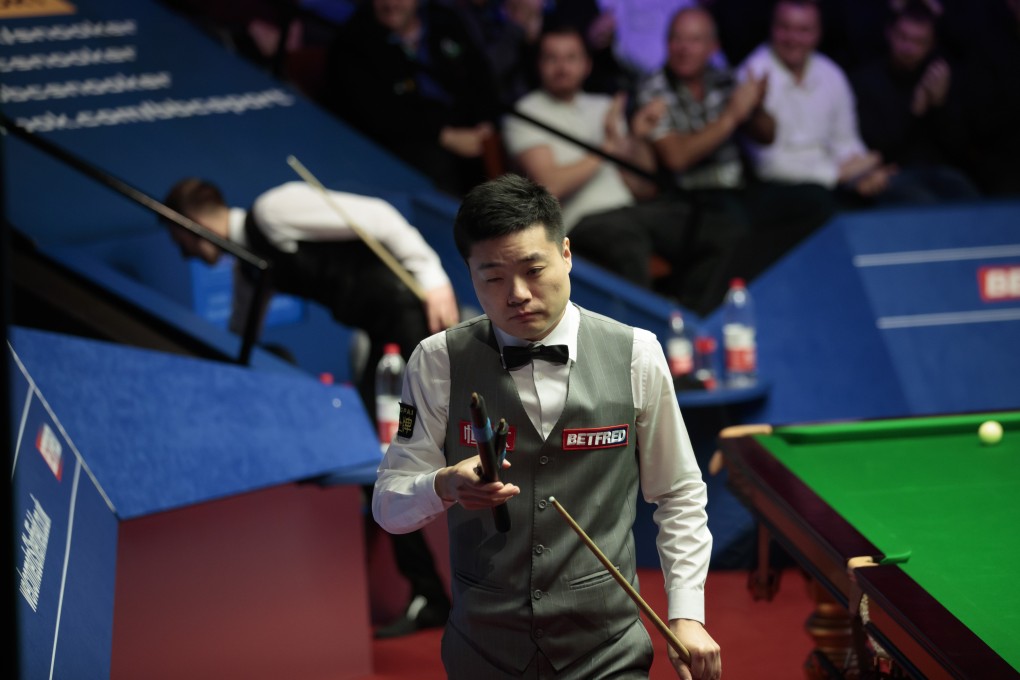 Ding Junhui kicks off his World Championship campaign with a first round match against Stuart Bingham. Photo: Xinhua