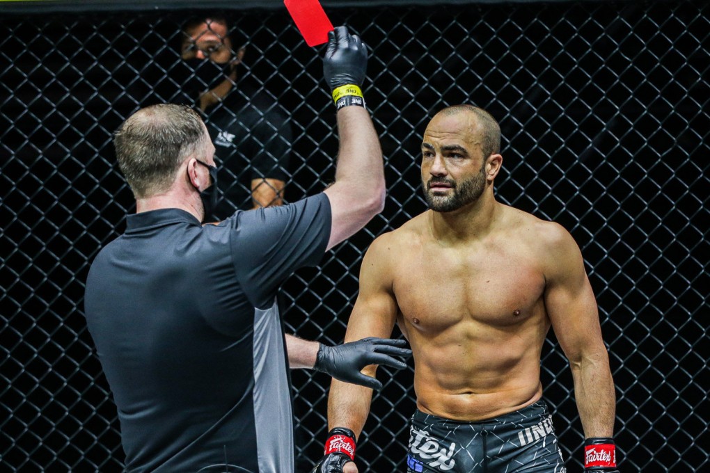 Eddie Alvarez is shown a red card after a disqualification against Iuri Lapicus at ONE on TNT 1. Photos: ONE Championship