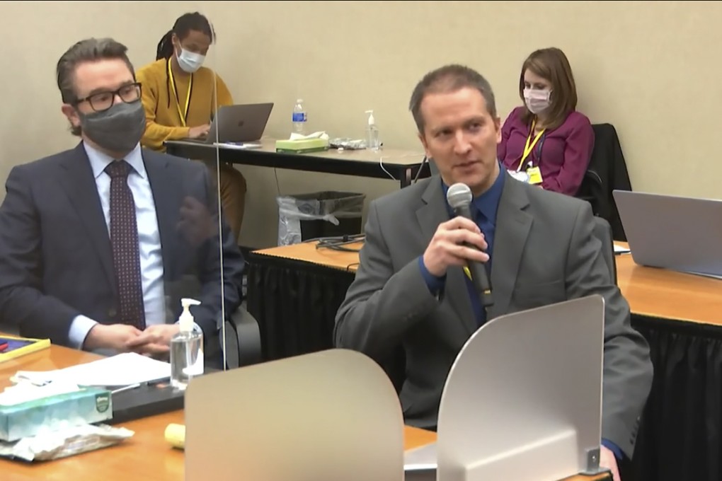 Former Minneapolis police officer Derek Chauvin (right) addresses Hennepin County Judge Peter Cahill, with his defence attorney Eric Nelson sitting next to him. Photo: AP