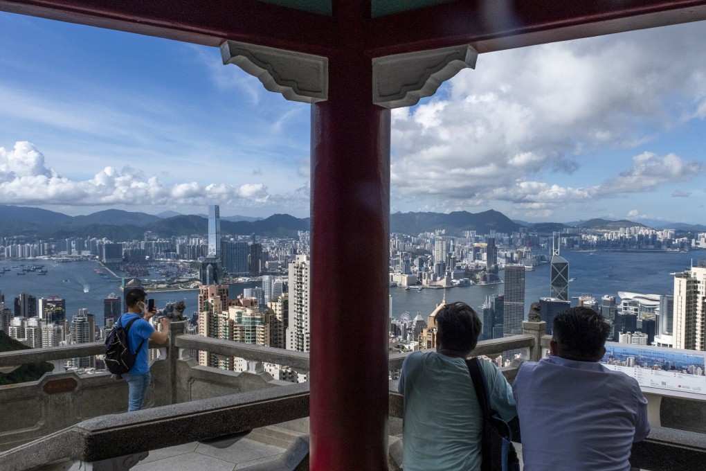 Hong Kong and Singapore are working towards forming a travel bubble. Photo: Sun Yeung
