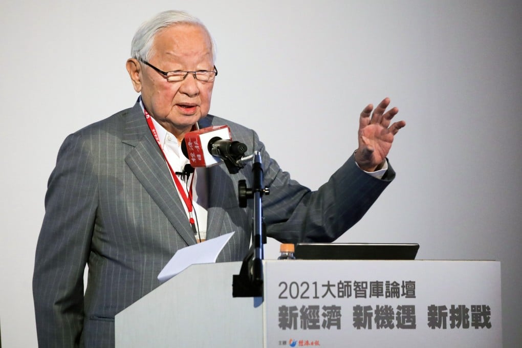 TSMC founder Morris Chang speaks at a forum hosted by the United Daily News (UDN) Group in Taipei, Taiwan, on Wednesday, April 21, 2021. Photo: Bloomberg