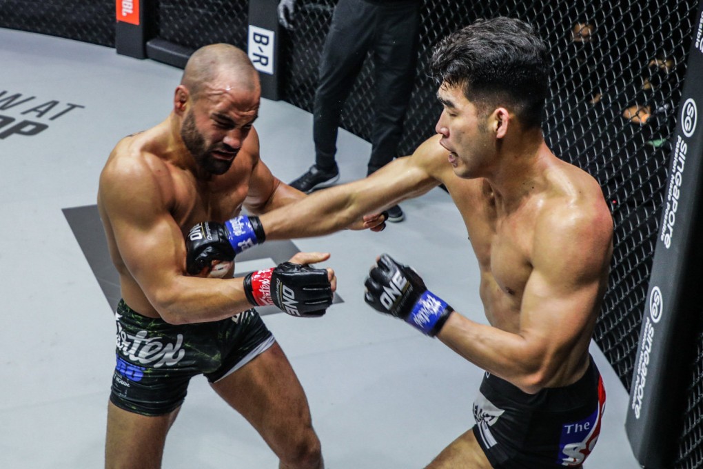 Ok Rae-yoon catches Eddie Alvarez with a right hand at ONE on TNT 4. Photos: ONE Championship