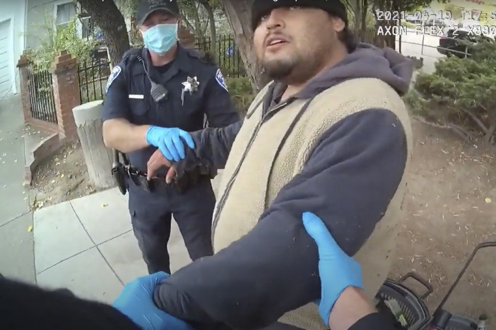 Bodycam footage shows police officers attempting to take 26-year-old Mario Gonzalez into custody on April 19 in Alameda, California. Photo: Alameda Police Department via AP
