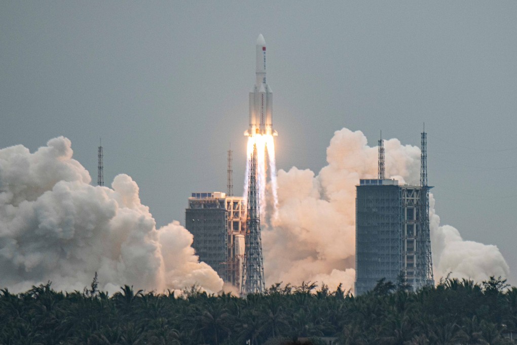 The Long March 5 rocket, carrying China’s Tianhe core module, lifts off from the Wenchang launch site in Hainan provinceon April 29, 2021. Photo: EPA-EFE