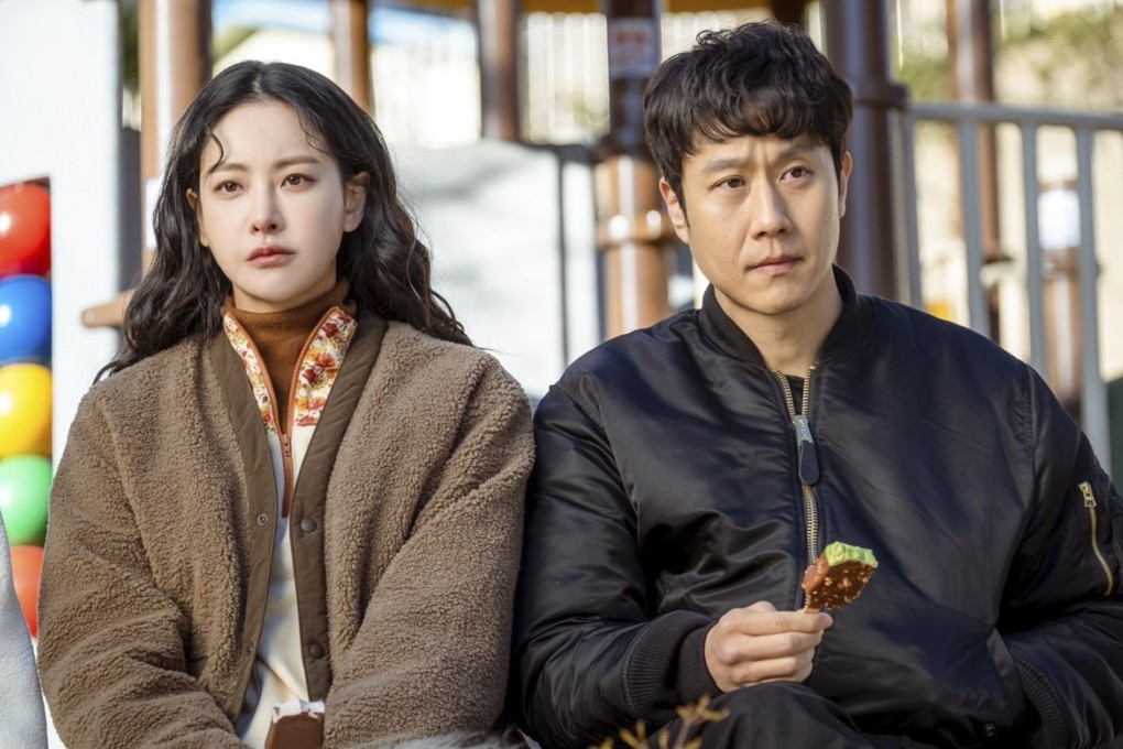 Oh Yeon-seo (left) and Jung Woo in a scene from Netflix’s new K-drama Mad For Each Other. Photo: Netflix