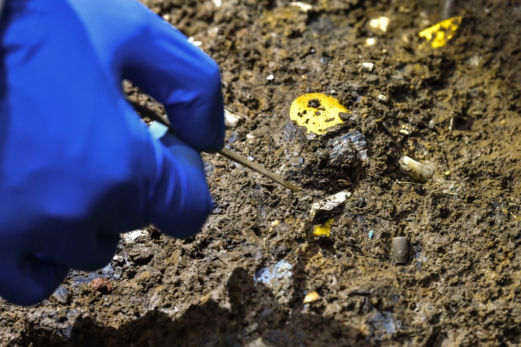 Archaeologists at a site near the the Sanxingdui ruins have discovered evidence of a cabin they believe is 4,500 years old. Photo: Xinhua