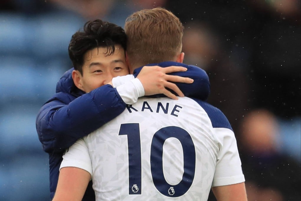 Tottenham Hotspur’s English striker Harry Kane is embraced by South Korean teammate Son Heung-Min after the English Premier League win over Leicester City. Photo: AFP
