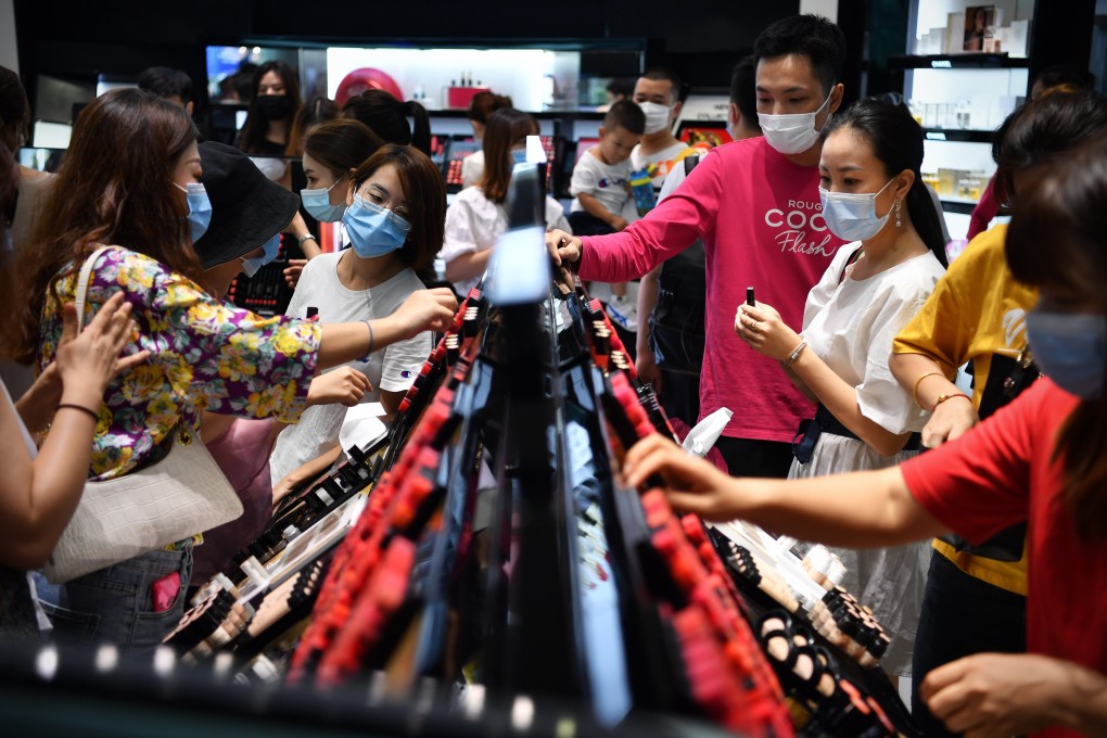 People shop at a duty-free shopping mall in Sanya, in China’s Hainan province, in October 2020. Foreign companies have been keen to tap China’s consumer market, but geopolitical tensions have complicated the picture. Photo: Xinhua
