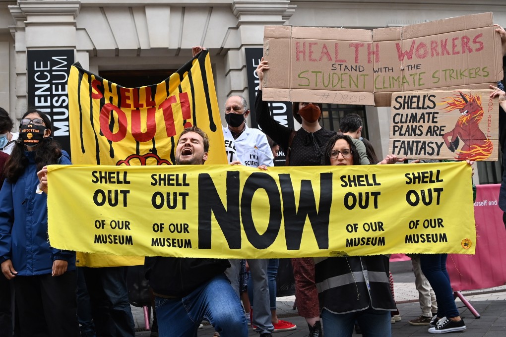 Climate change protesters demonstrate outside the Science Museum in London on June 20. Protesters were angered by the museum’s decision to accept sponsorship from fossil fuel giant Shell.  Photo: EPA-EFE
