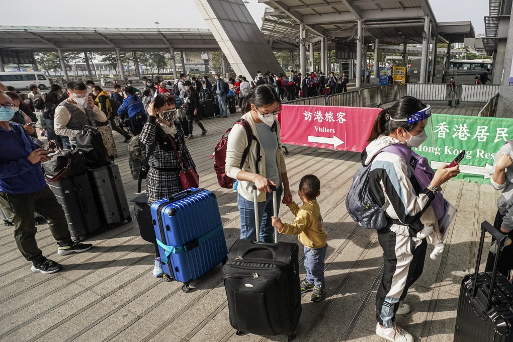 Travellers wait to cross out of Hong Kong into the mainland at the Shenzhen Bay border on December 11, 2020. Photo: Felix Wong