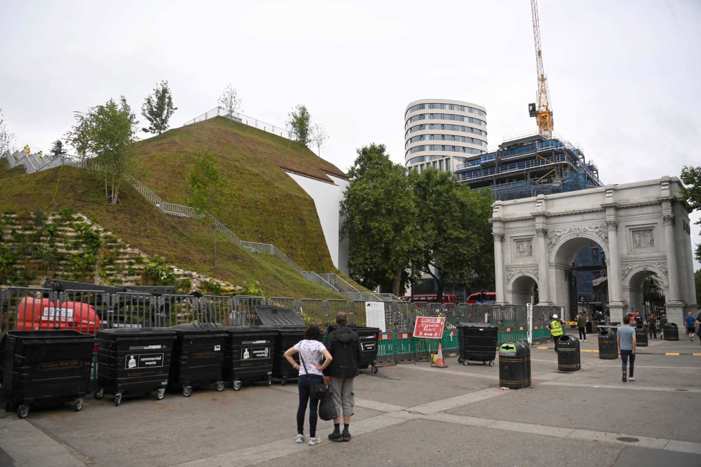 The Marble Arch Mound, London’s newest tourist attraction, claims to offer panoramic views of Hyde Park, Oxford Street, Mayfair and the surrounding area. Photo: EPA-EFE