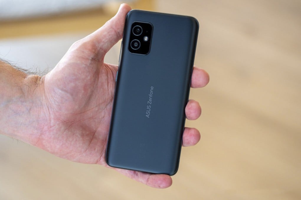 Asus Zenfone 8 review: 120Hz AMOLED display, 5G optional, headphone jack  and notification light, all in a small package | South China Morning Post