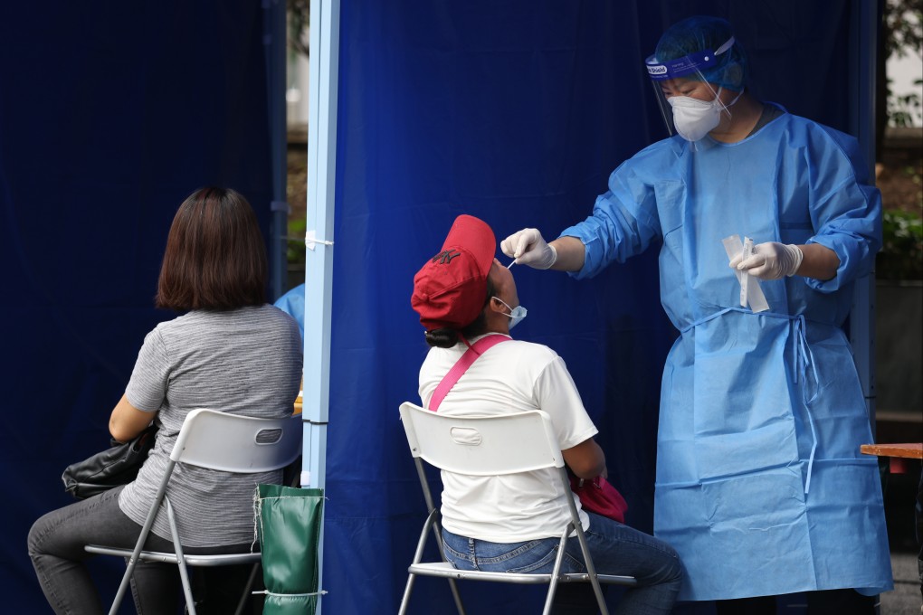People are tested for Covid-19 in Chater Garden, Central, on May 22. Photo: Nora Tam