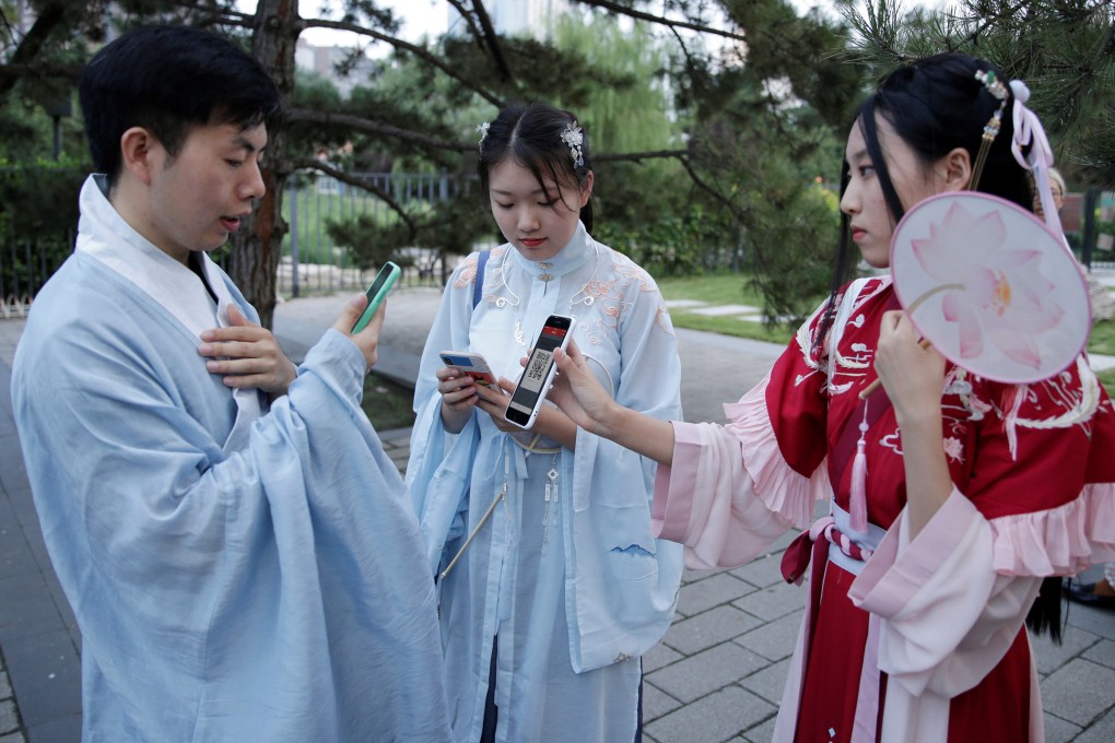 Opinion Qipao out hanfu in Advocates for traditional Chinese clothing have some problems to resolve South China Morning Post