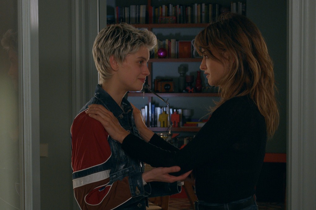 Milena Smit (left) and Penélope Cruz in a still from Parallel Mothers, directed by Pablo Almodóvar. Photo: El Deseo