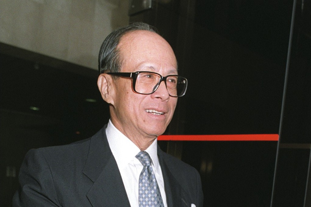Li Ka-shing, Chairman of Cheung Kong Holdings, emerges from the High Court in 1996 after testifying in a case involving the estate of his late friend, Nicholas Marsh.