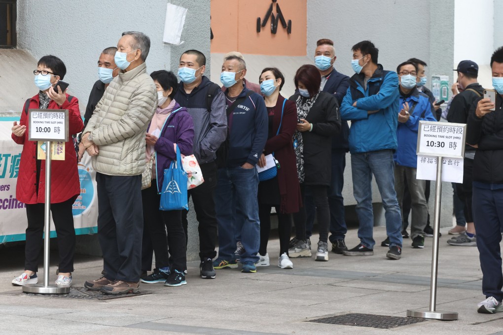 Hongkongers in the queue for Sinovac jabs in Sha Tin. Photo: K. Y. Cheng