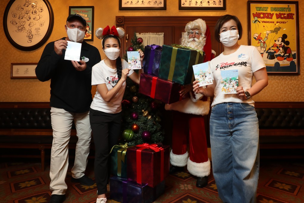 (From left) Hong Kong Disneyland managing director Michael Moriarty, Operation Santa Claus ambassador Crisel Consunji, and the resort’s vice-president of operations Tim Sypko and vice-president of communications and public affairs Anita Lai Pui-shan. Photo: Xiaomei Chen