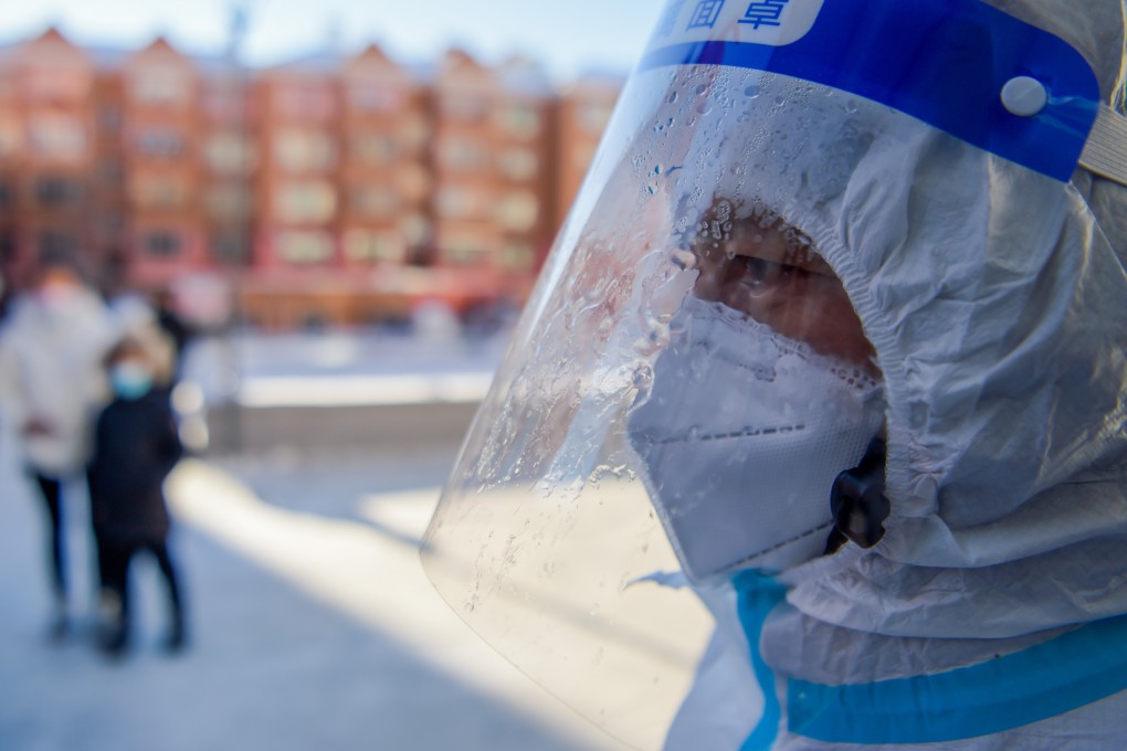A medical worker pictured at a sampling site in Manzhouli, Inner Mongolia. Photo: Xinhua