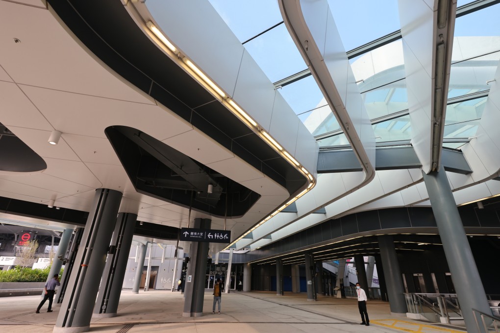 Carrie Lam on Tuesday said it was unlikely a last-minute surge in registrations for voting at border checkpoints such as Heung Yuen Wai (pictured) was in the offing. Photo: May Tse