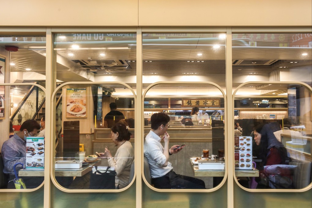 Hong Kong will require two-thirds of diners in a restaurant to be vaccinated against Covid-19 from January at the earliest. Photo: Xiaomei Chen