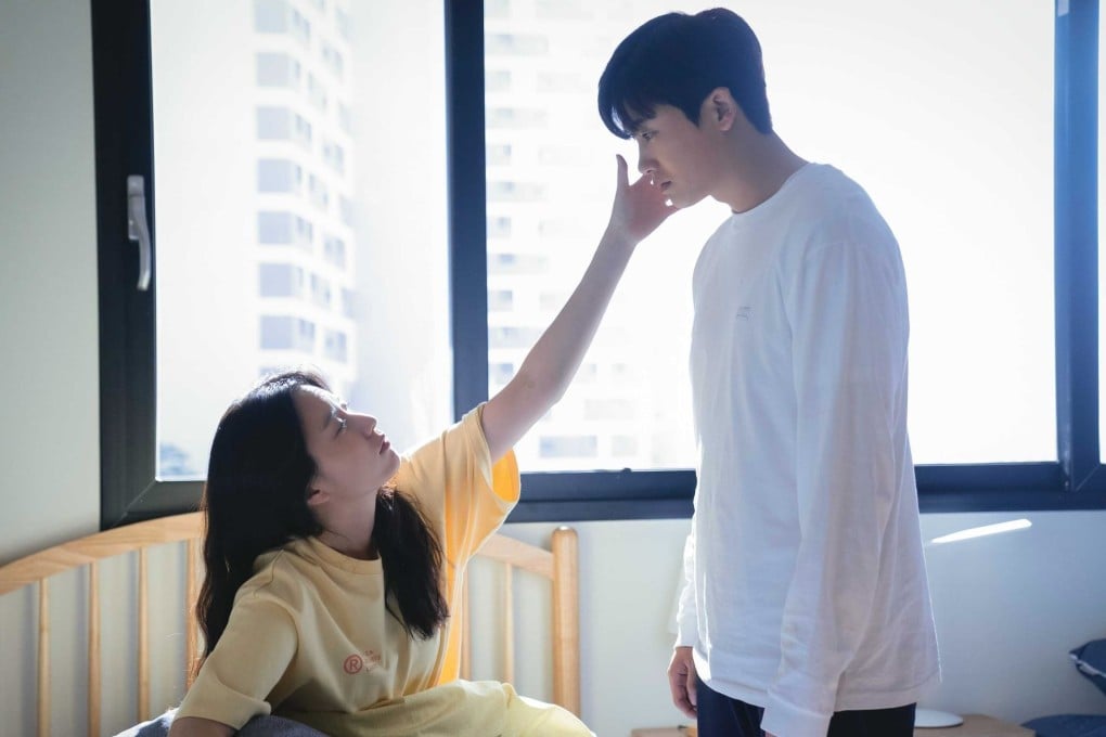 Han Hyo-joo (left) and Park Hyung-sik in a still from Korean horror drama series Happiness.