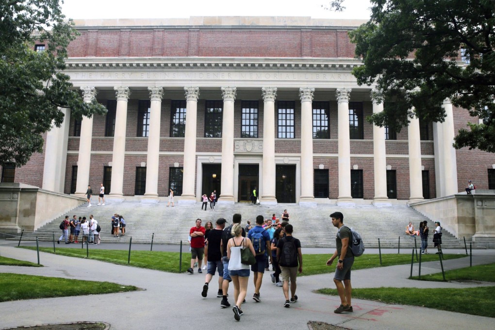 Students walk near the Widener Library at Harvard University in Cambridge, Massachusetts, in the United States. Photo: AP