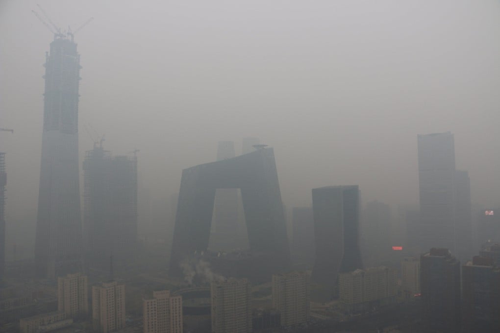 Buildings shrouded in smog during a heavily polluted day in Beijing. Photo: Reuters