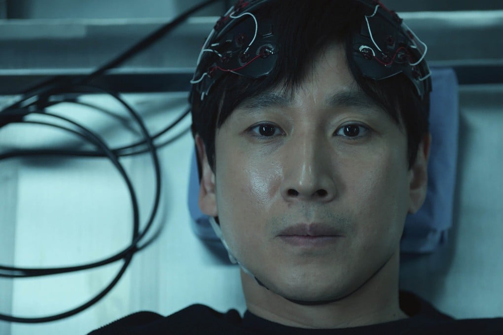Lee Sun-kyun in a still from Dr Brain, the first K-drama from Apple TV+. Photo: Apple TV+