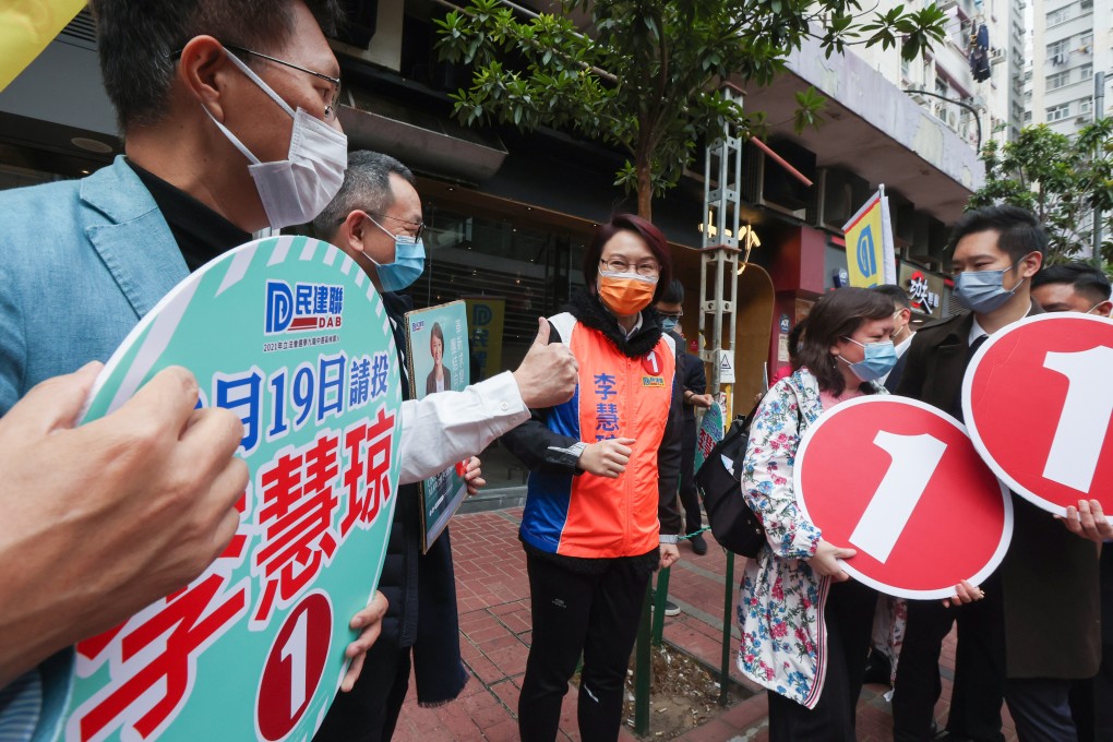 The DAB’s Starry Lee tries to drum up support in Whampoa. Photo: Felix Wong